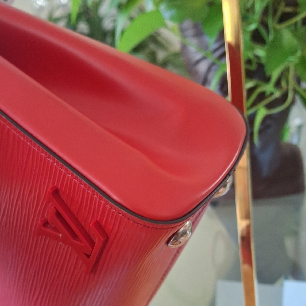 Louis Vuitton Cluny Red Satchel Bag - Picture 6 of 14